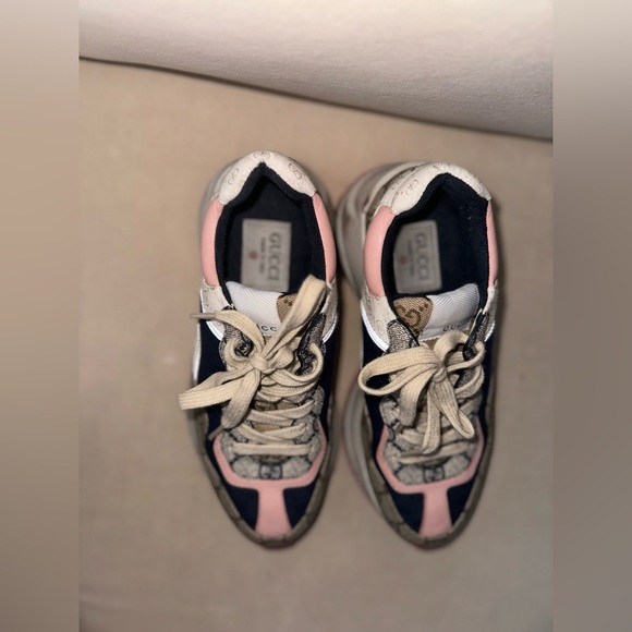 Gucci WOMEN'S RHYTON SNEAKER - Picture 5 of 6